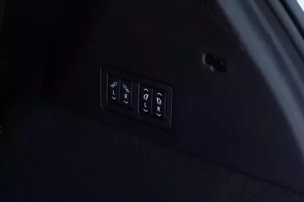 「【アメ車ってどうなの？】キャデラック「XT6」の3列シートSUVはさすがにデカかった」の画像