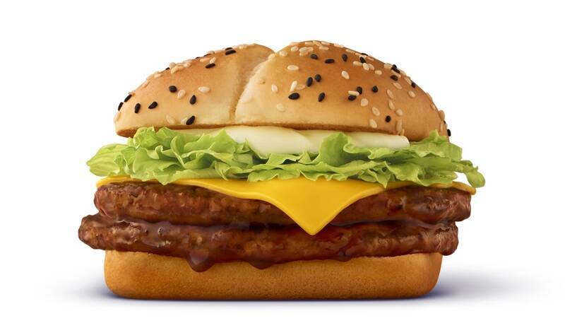 マクドナルド「ドラクエバーガー」登場！ 新作ボリュームバーガーに“スライムマックフィズ”も