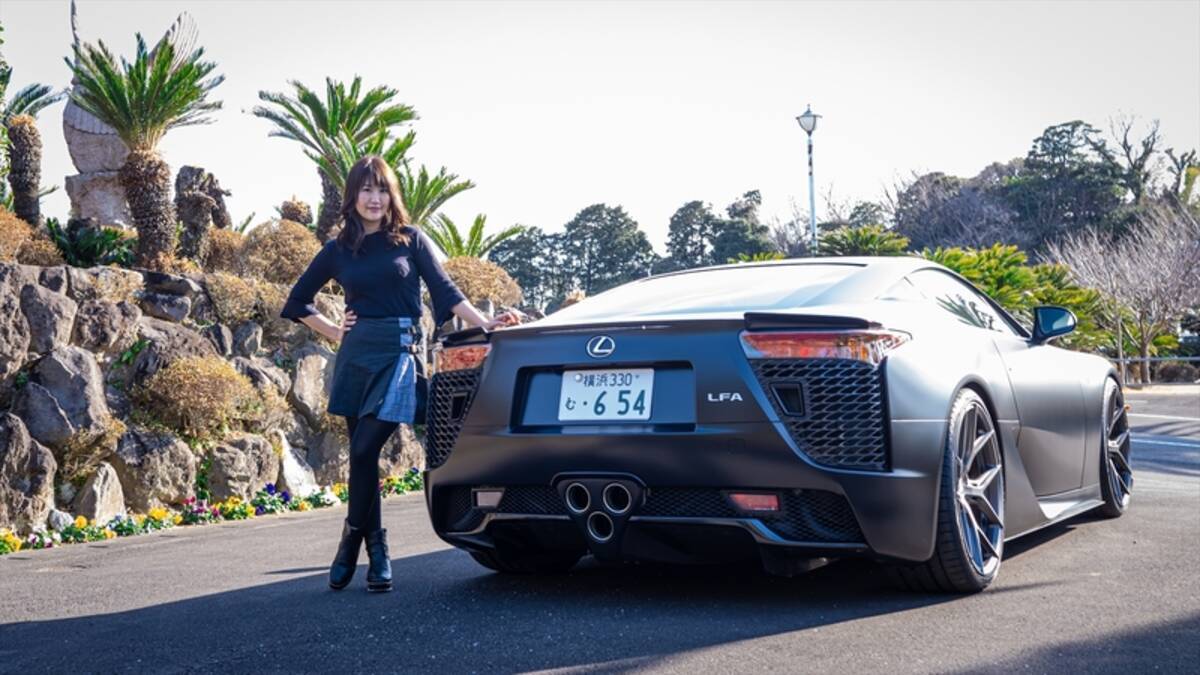今や1億円近くで取り引きされるレクサス「LFA」を庶民の目線でチェック 