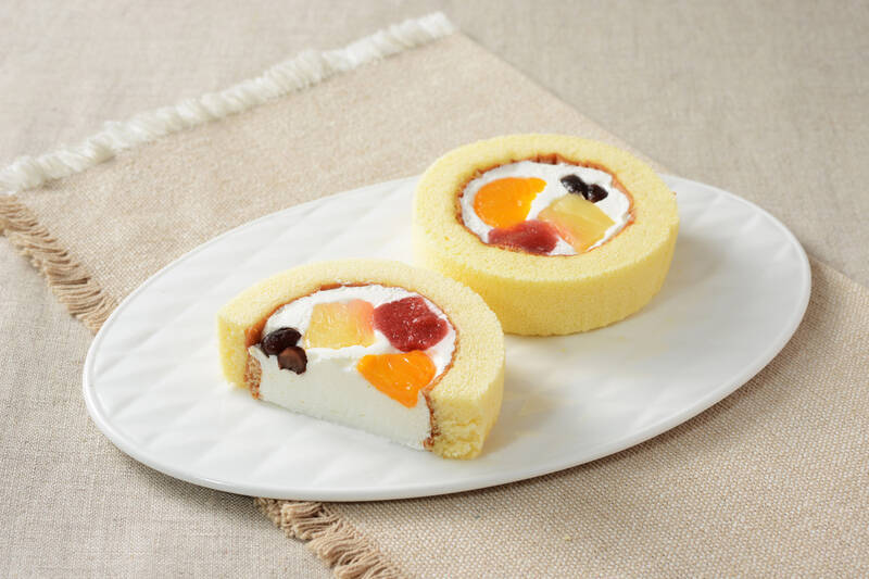 ローソン✕JALコラボ、国際線「オニオンコンソメスープ」味のからあげクンが登場！