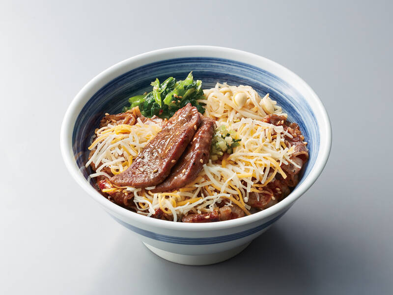 カルビ×厚切り牛タン2枚！お値段据え置き「スペシャルカルビ丼」登場