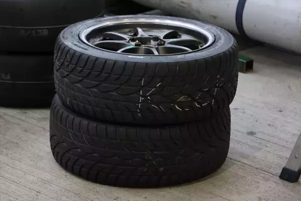 「MAZDA2の快挙！ 富士24時間レースで前人未到の3連覇4勝を飾ったTEAM NOPROに密着」の画像