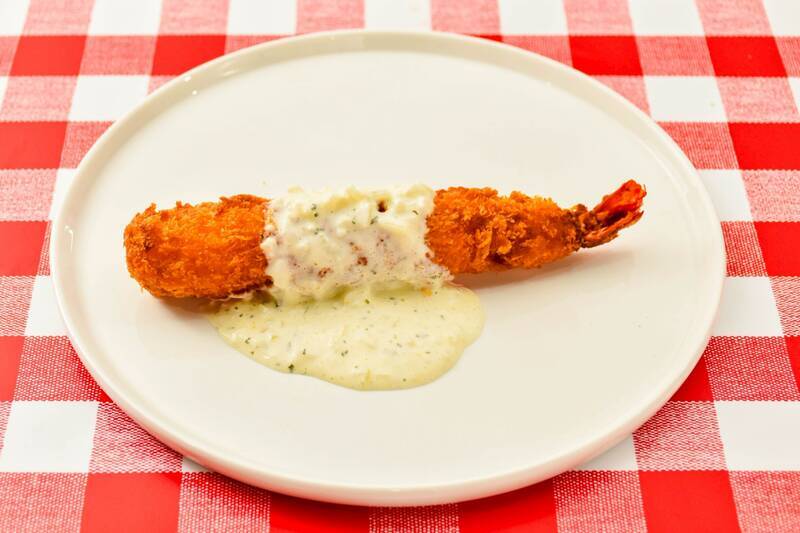 重量2倍！過去イチデカい「エビフライ」が登場！大盛りナポリタンのお供に