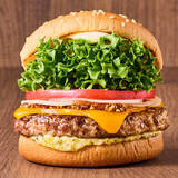 「「西京味噌の黒毛和牛バーガー」1080円　年末年始に食べたい」の画像3