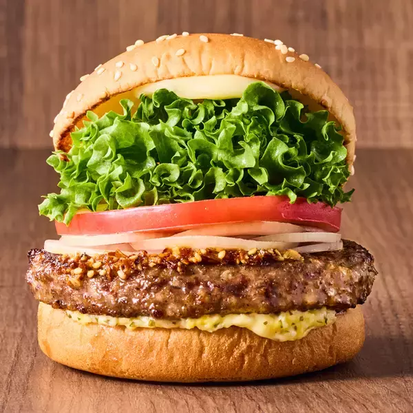 「「西京味噌の黒毛和牛バーガー」1080円　年末年始に食べたい」の画像