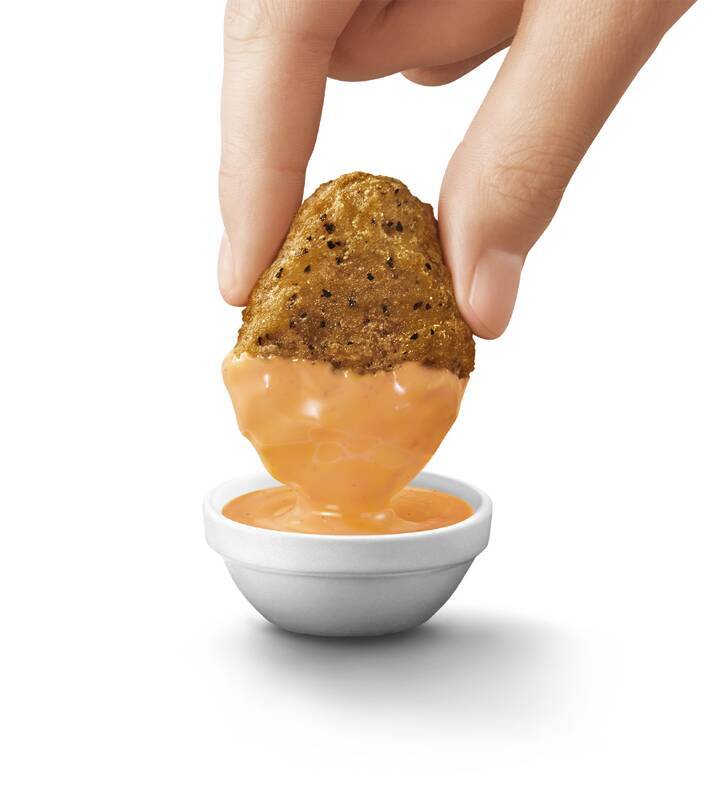 マクドナルド「スパイシーチキンマックナゲット 黒胡椒ガーリック」ピリッと辛い！ 1月18日より販売開始