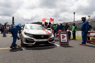 クルマ作りの人材育成のためスーパー耐久に参戦するHonda従業員チーム「Honda R＆D Challenge」