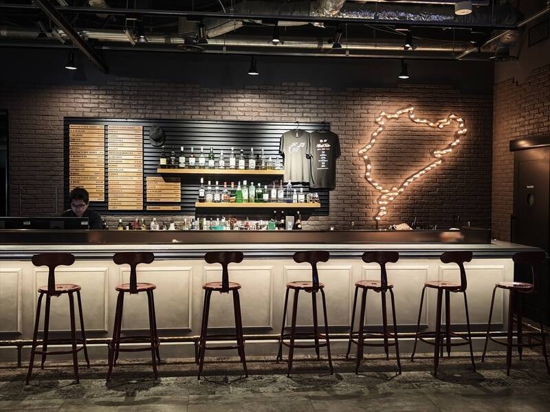 クルマ好き必見！ Xiaomi SU7 Ultraの重厚なドライビングプレジャーをグランツーリスモ7で味わう至福の時間