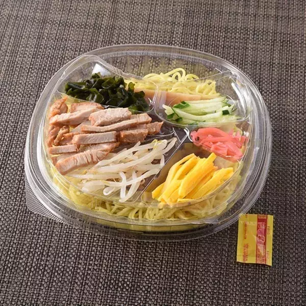 「「麺＋お茶」が実質お得に！ ファミマの麺購入でドリンク無料券が必ずもらえる」の画像