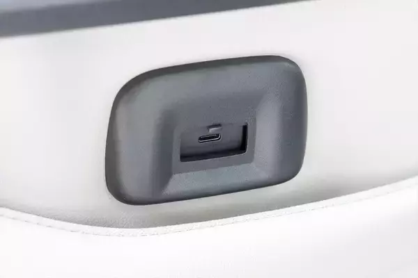 「「OK Google」が軽自動車で使える感動。日産「ルークス」が激戦区で選ばれる3つの理由」の画像