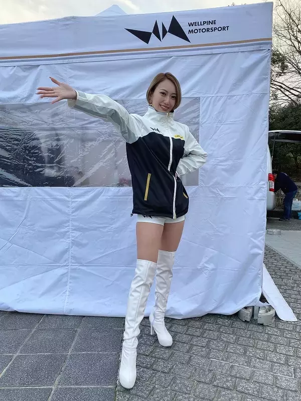 「梅本まどか、新城ラリーでまさかのアクシデントもチーム力で3位表彰台に」の画像