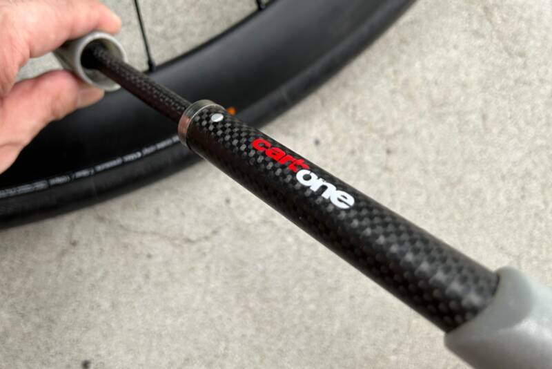 スポーツ自転車界隈で近ごろ流行りの携帯用電動ポンプには気を付けたい