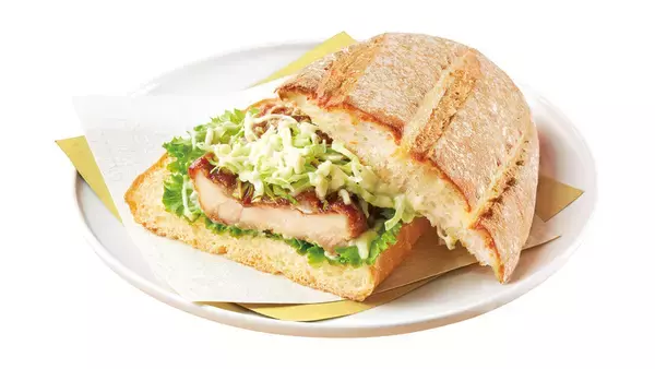 「「鶏タツタホットサンド」が復活！定番化の要望も多い人気メニュー」の画像