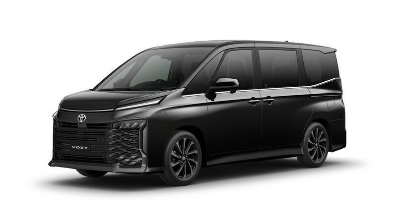 人気ミニバンがまとめてアップデート！ トヨタ「ノア／ヴォクシー」“同時刷新”