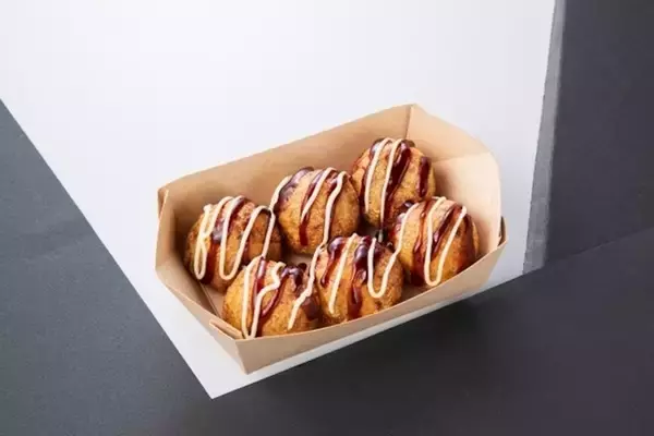 「セブンに店内揚げの「たこ焼き」が登場、レジ横のホットスナックに」の画像