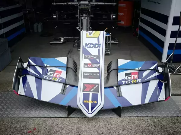 「【スーパーフォーミュラ】小林可夢偉×利徠斗、年齢差コンビがKDDIチームを変える!?」の画像