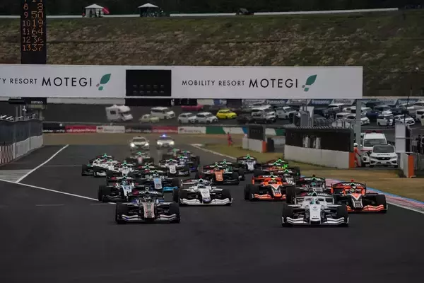 「【スーパーフォーミュラ】小林可夢偉×利徠斗、年齢差コンビがKDDIチームを変える!?」の画像