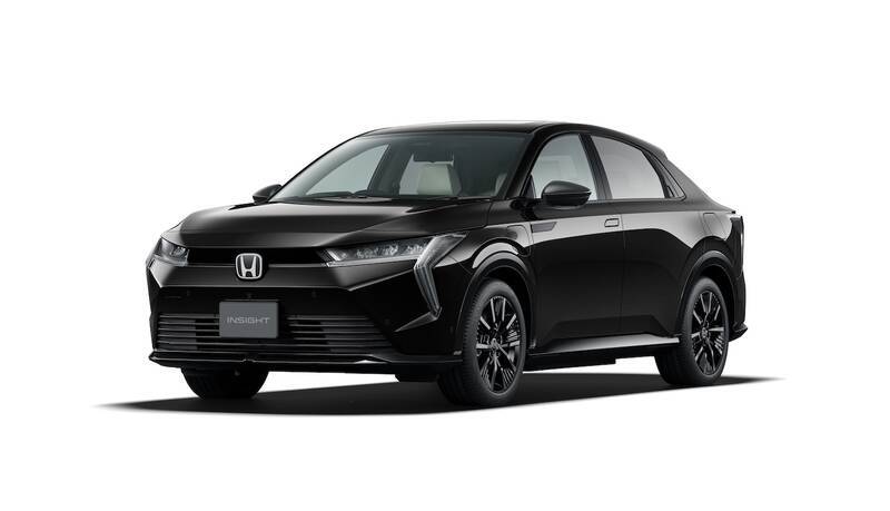 Honda「INSIGHT」復活！ 4代目はEVのクロスオーバーSUV、航続535km