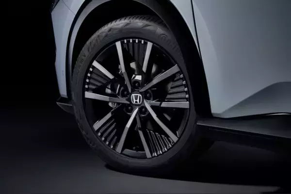 「Honda「INSIGHT」復活！ 4代目はEVのクロスオーバーSUV、航続535km」の画像