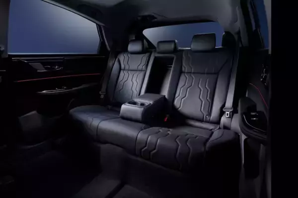 「Honda「INSIGHT」復活！ 4代目はEVのクロスオーバーSUV、航続535km」の画像