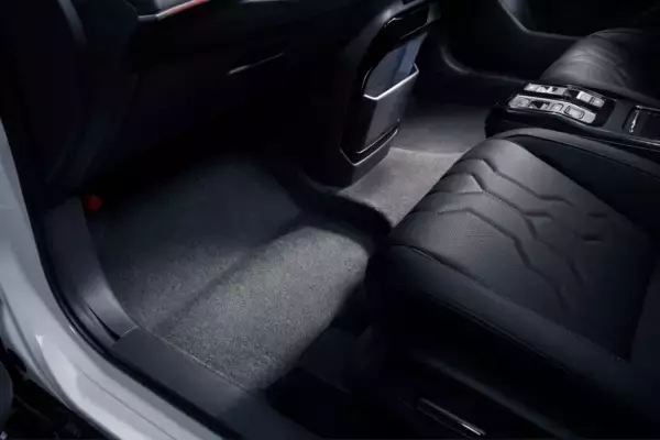 「Honda「INSIGHT」復活！ 4代目はEVのクロスオーバーSUV、航続535km」の画像