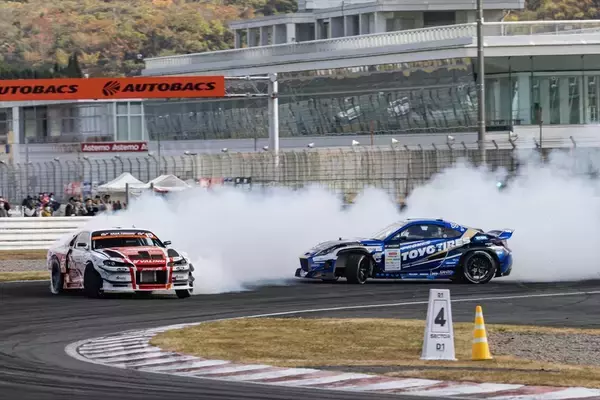 「D1GP第7～8戦のTOYO TIRESはアクシデントに苦しんだがポイント差少なく最終戦へ！」の画像