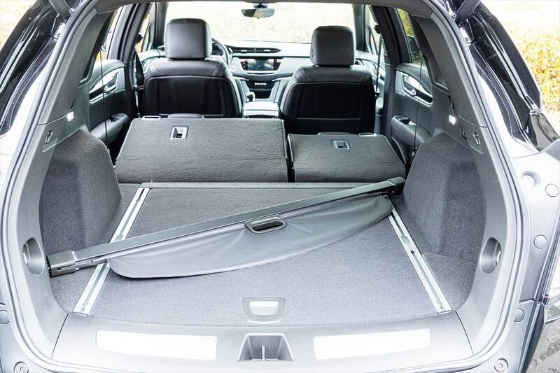 【アメ車ってどうよ？】970万円の価値は本物？ キャデラック「XT5」が予想外に最高だった理由