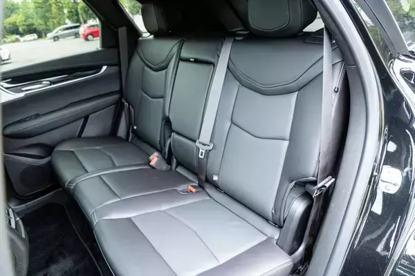 「【アメ車ってどうよ？】970万円の価値は本物？ キャデラック「XT5」が予想外に最高だった理由」の画像