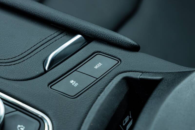 【アメ車ってどうよ？】970万円の価値は本物？ キャデラック「XT5」が予想外に最高だった理由