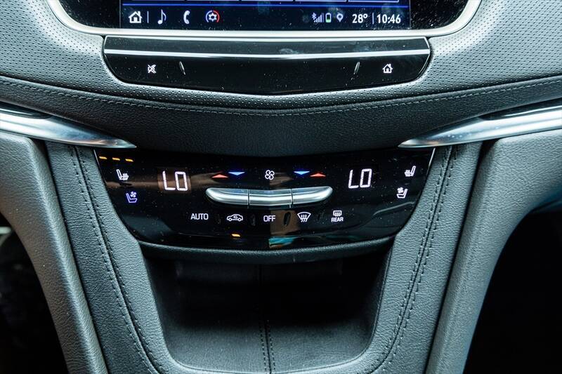 【アメ車ってどうよ？】970万円の価値は本物？ キャデラック「XT5」が予想外に最高だった理由