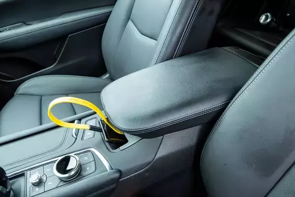 「【アメ車ってどうよ？】970万円の価値は本物？ キャデラック「XT5」が予想外に最高だった理由」の画像