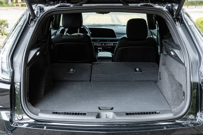 【アメ車ってどうよ？】キャデラック「XT4」は思いのほかスポーティーで楽しいクルマでした