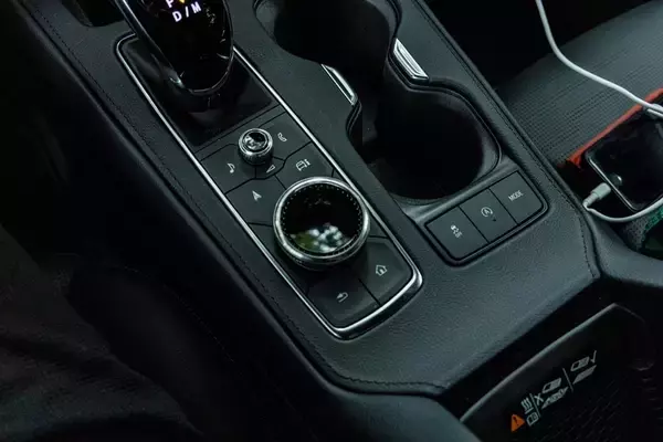 「【アメ車ってどうよ？】キャデラック「XT4」は思いのほかスポーティーで楽しいクルマでした」の画像