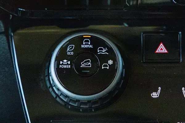 「「カワイイ顔して、中身はタフ」女性支持4割の三菱・デリカミニが、毎日の相棒に選ばれる3つの理由」の画像