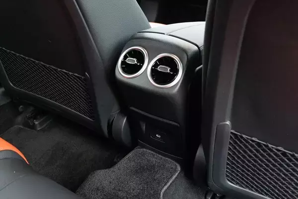 「安くてもちゃんとベンツ？ 豪華装備付きで588万円の「A200d」に乗ってわかった妥協なき重厚感」の画像