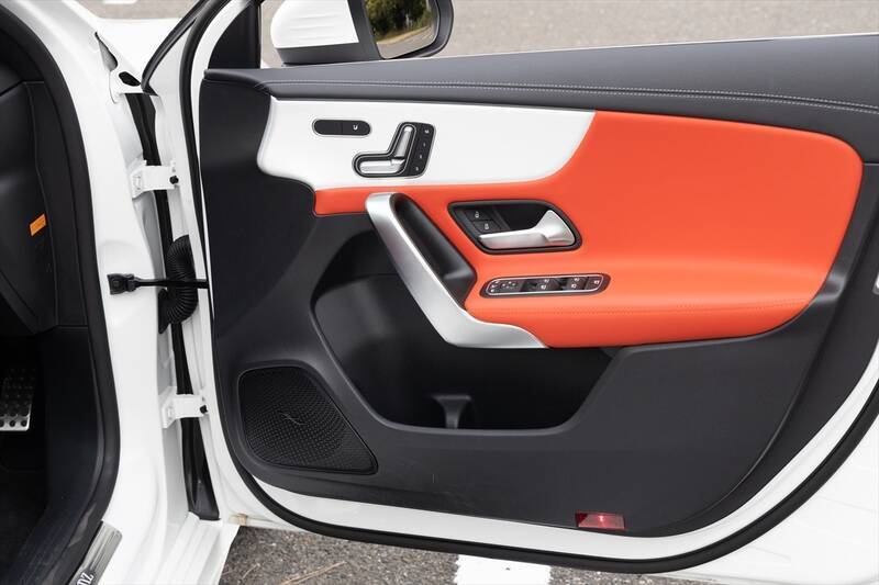 安くてもちゃんとベンツ？ 豪華装備付きで588万円の「A200d」に乗ってわかった妥協なき重厚感