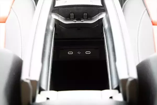 「安くてもちゃんとベンツ？ 豪華装備付きで588万円の「A200d」に乗ってわかった妥協なき重厚感」の画像