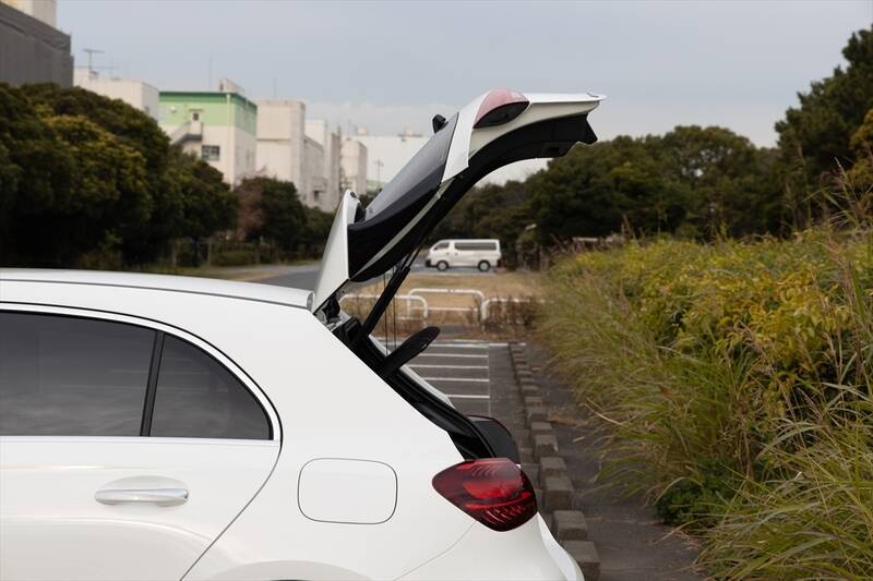 安くてもちゃんとベンツ？ 豪華装備付きで588万円の「A200d」に乗ってわかった妥協なき重厚感