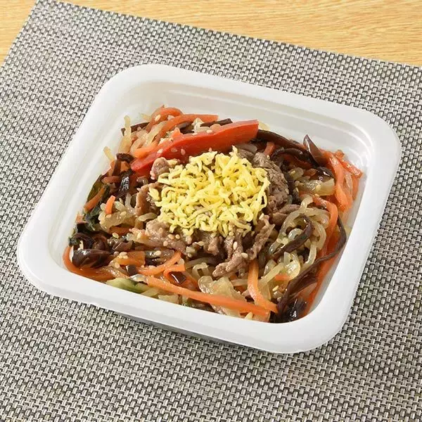 「やったー！ファミマ、韓国グルメフェア！キンパ、ビビン麺など旨辛好き歓喜」の画像