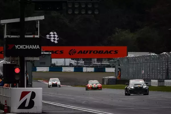 「「もっと運転が上手くなりたい」あなたへ。FR以上にドライバーを育てるミッドシップGRヤリスという提案」の画像