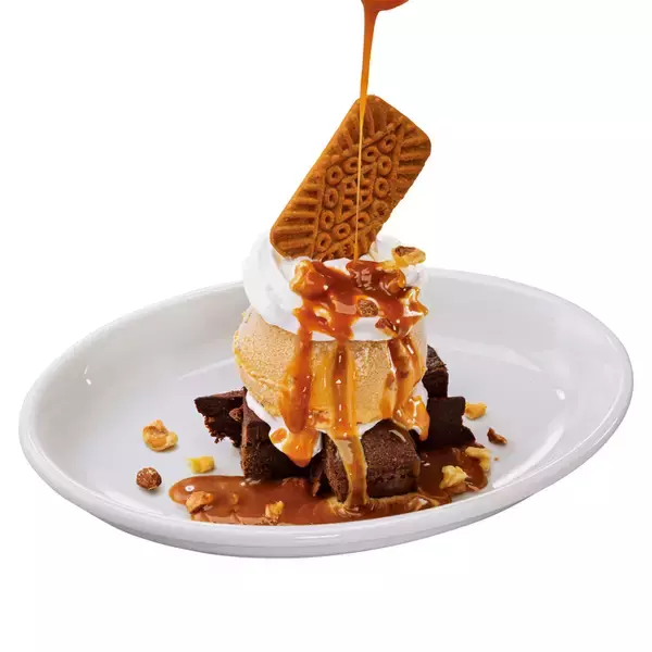 「とろける塩キャラメル×濃厚ブラウニー！これは背徳～！「塩キャラメルデザートフェア」がスタート」の画像