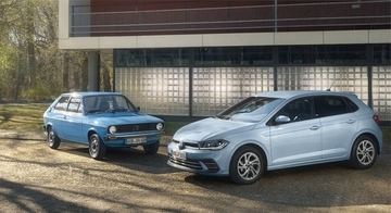 フォルクスワーゲン「Polo」50周年モデル発売！ “50”バッジと専用カラーで特別感あり