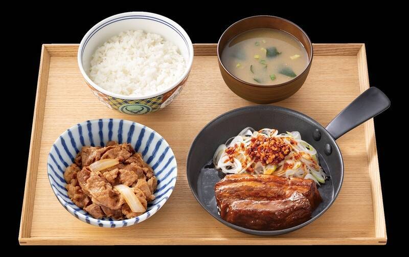 吉野家「厚切り豚角煮」がレギュラーに！ ご飯増量無料、15時からの限定メニュー