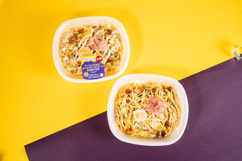 ファミマに「チーズソースまみれ」の豚焼肉丼！ にんにくカルボも！ “背徳飯”全6品スタート
