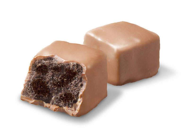 一流ショコラティエと社員が対決 ブラックサンダー“極みの一粒”2品、セブン-イレブン限定販売