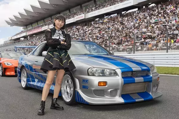 「世界最大級のカーフェス「FUEL FEST2023」でハリウッド俳優と日本のアイドルが邂逅」の画像