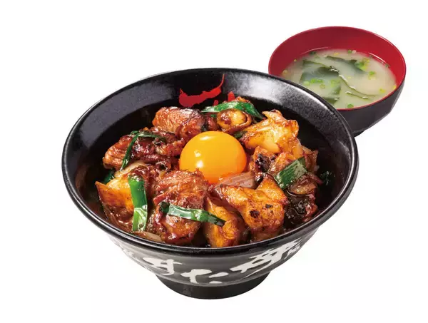 「“ハラミ×ホルモン”どっさり！丼も油そばも全力、スタミナ全開すぎる」の画像