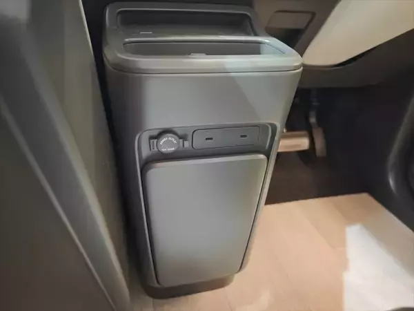 「シャープのEVコンセプトカー「LDK+」をジャパンモビリティショーで見てきたので写真で紹介」の画像