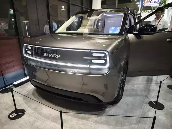 「シャープのEVコンセプトカー「LDK+」をジャパンモビリティショーで見てきたので写真で紹介」の画像