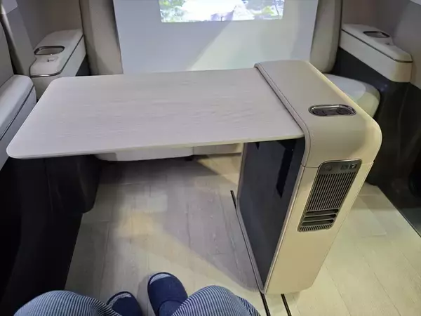 「シャープのEVコンセプトカー「LDK+」をジャパンモビリティショーで見てきたので写真で紹介」の画像